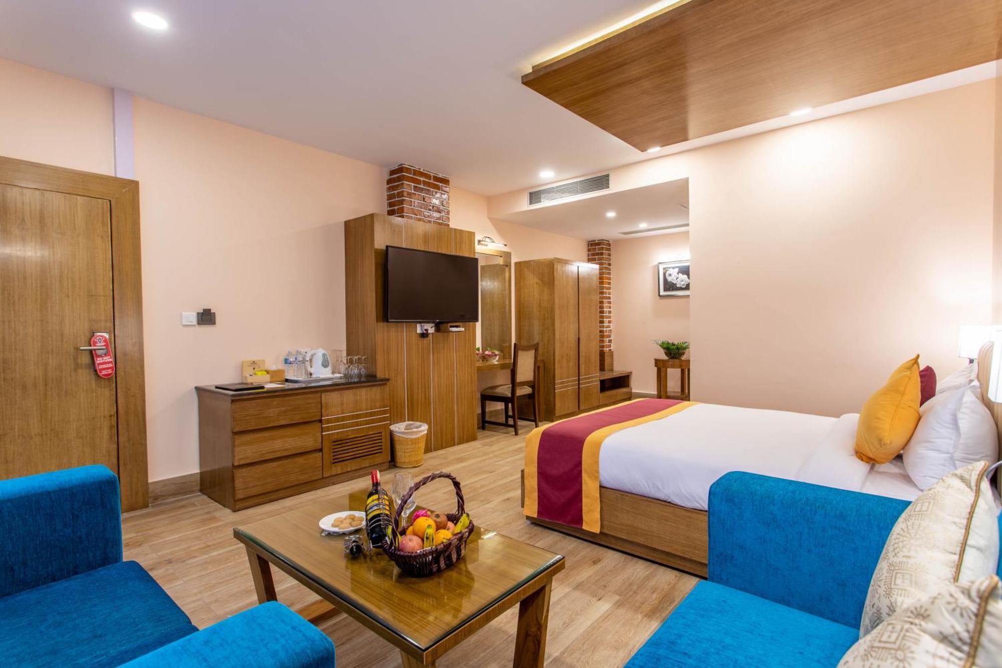 Dreamland Gold Resort & Hotel Siddharthanagar Екстер'єр фото