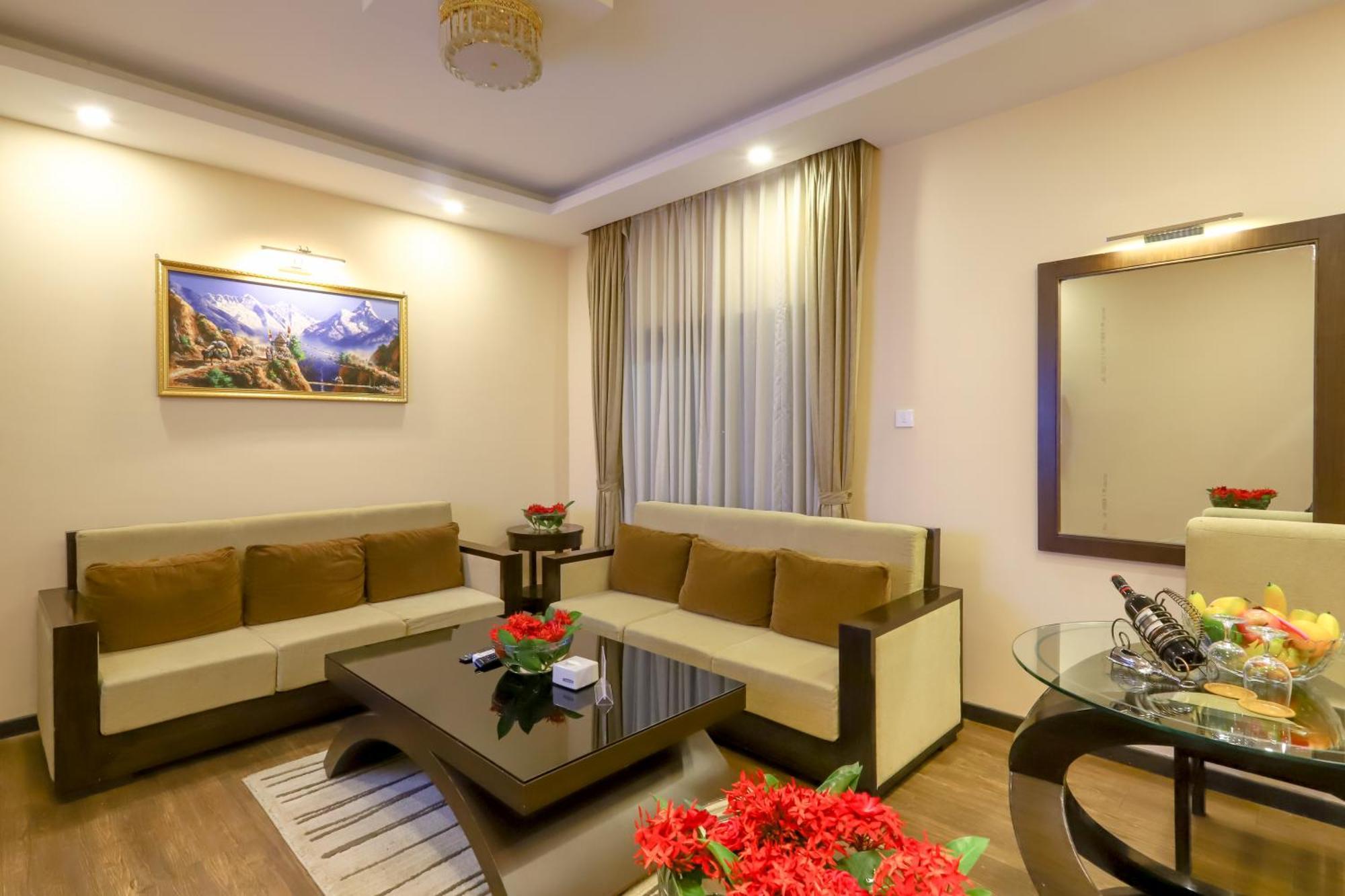 Dreamland Gold Resort & Hotel Siddharthanagar Екстер'єр фото